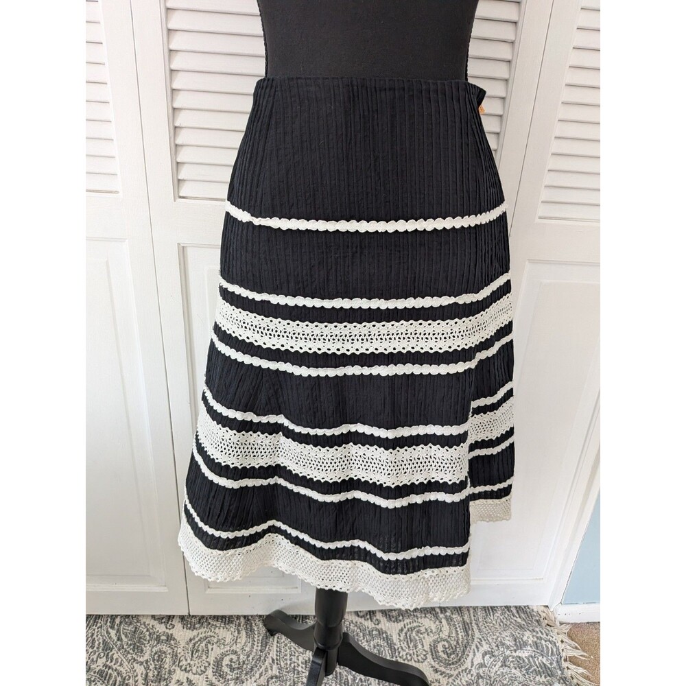 Talbots Skirt Women's 6 Black Cream Pleated Crochet Flare A-Line Boho Cottage